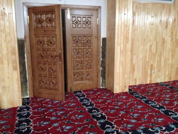 İstanbul Esenyurt İhsan Nakıboğlu İmam Hatip Lisesi Mescidi